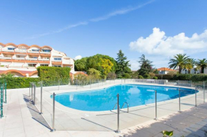 One bedroom appartement at Antibes 300 m away from the beach with sea view shared pool and furnished terrace